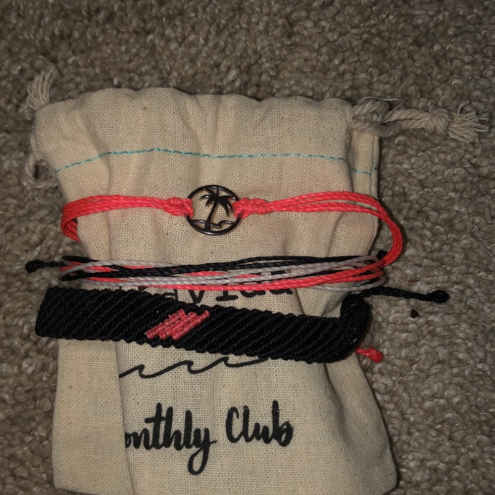 Pura vida bundle